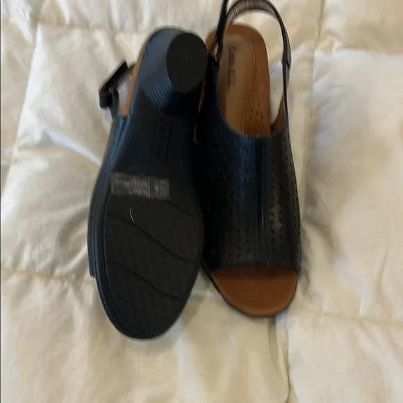 Women’s Black Perforated Sandals - Picture 3 of 4